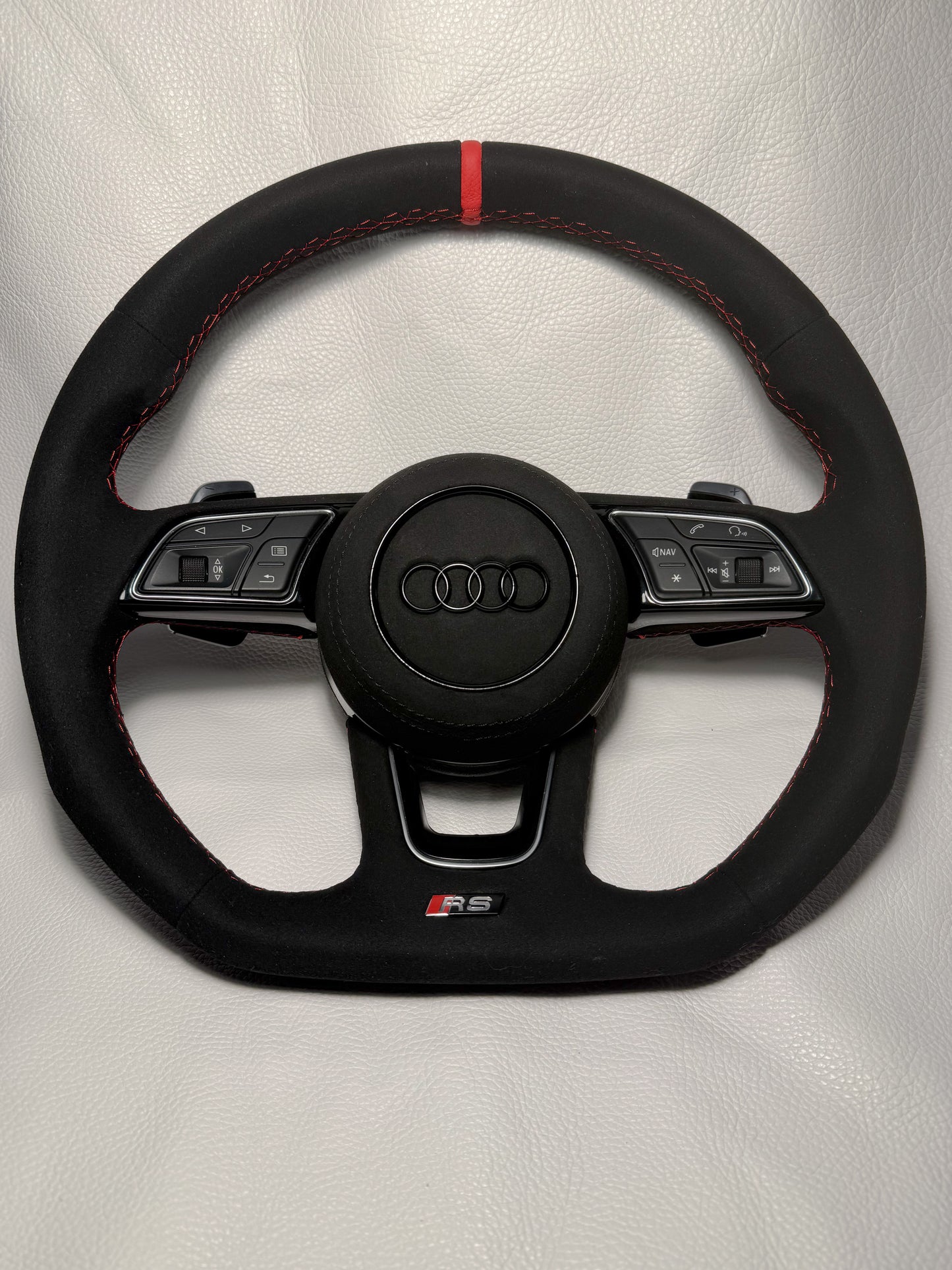 Volante originale Audi in alcantara